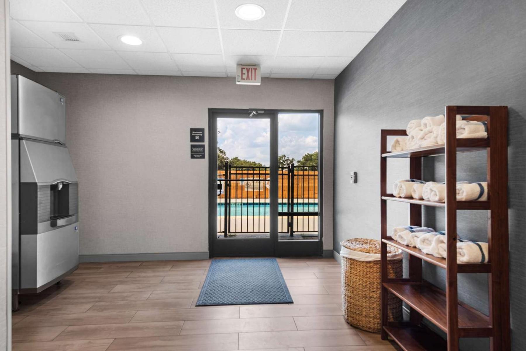 Hampton Inn & Suites Pensacola I-10 N At University Town Plaza מראה חיצוני תמונה