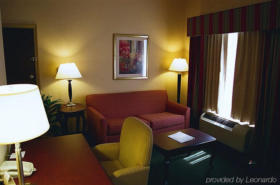Hampton Inn & Suites Pensacola I-10 N At University Town Plaza חדר תמונה